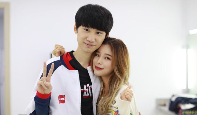 签下这位门 签下这位门