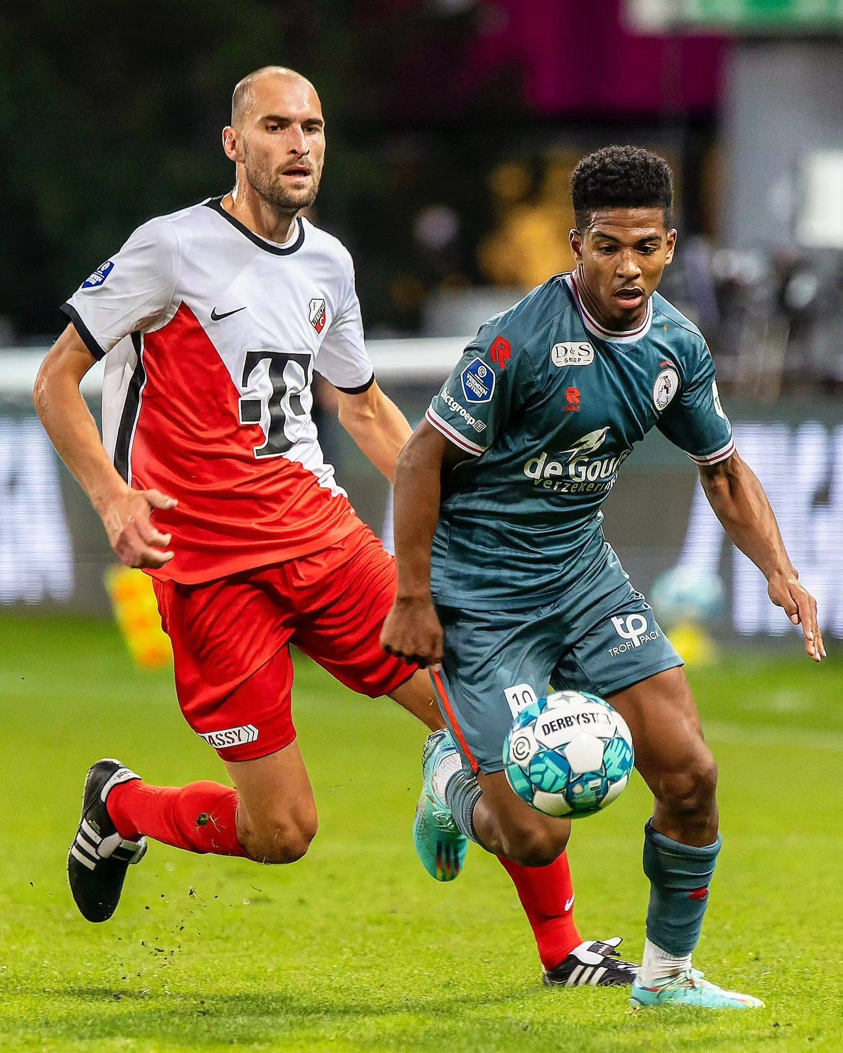 进攻艺术的 进攻艺术的